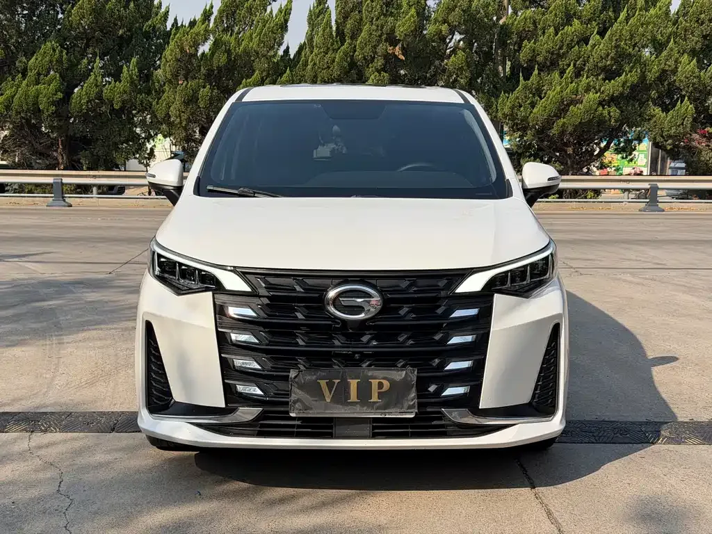 GAC Motor Trumpchi M6 — фото 1