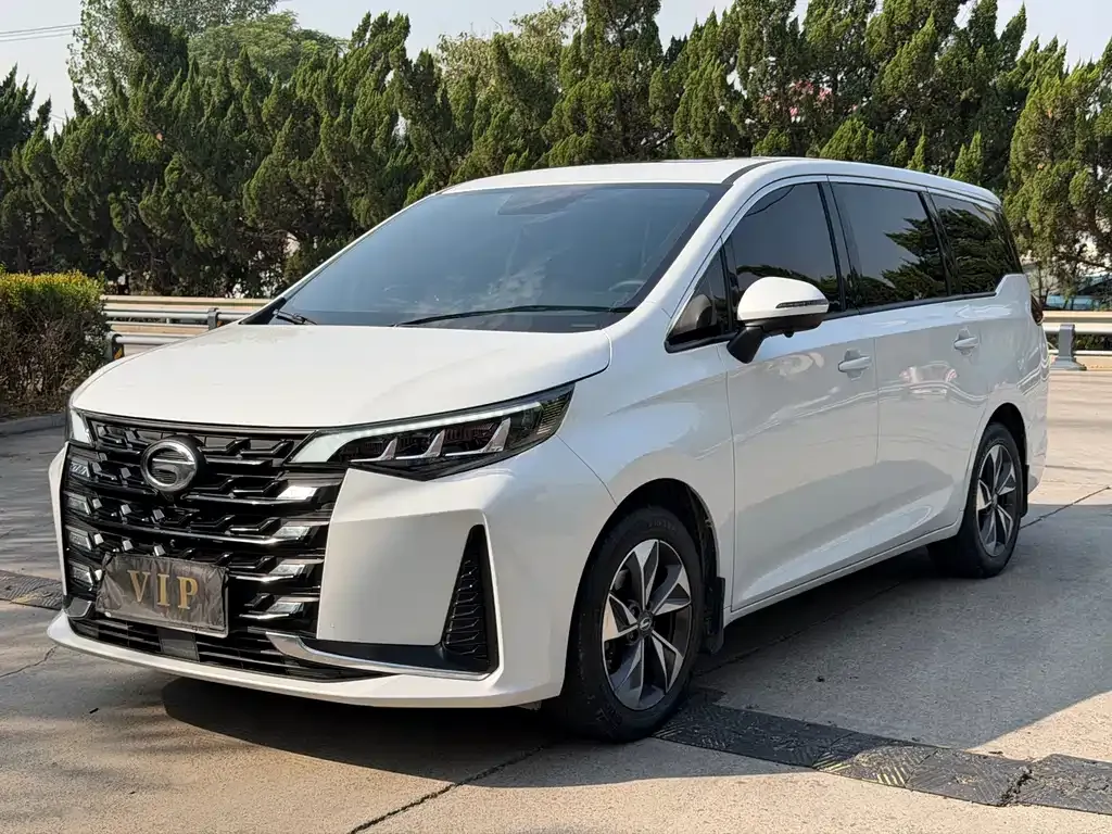 GAC Motor Trumpchi M6 — фото 6