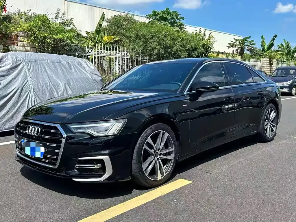 Audi A6L — фото 1
