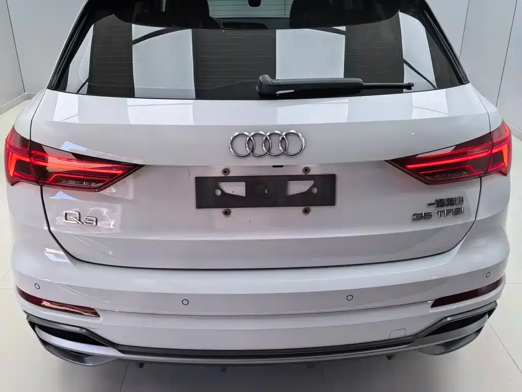 Audi Q3 — фото 4