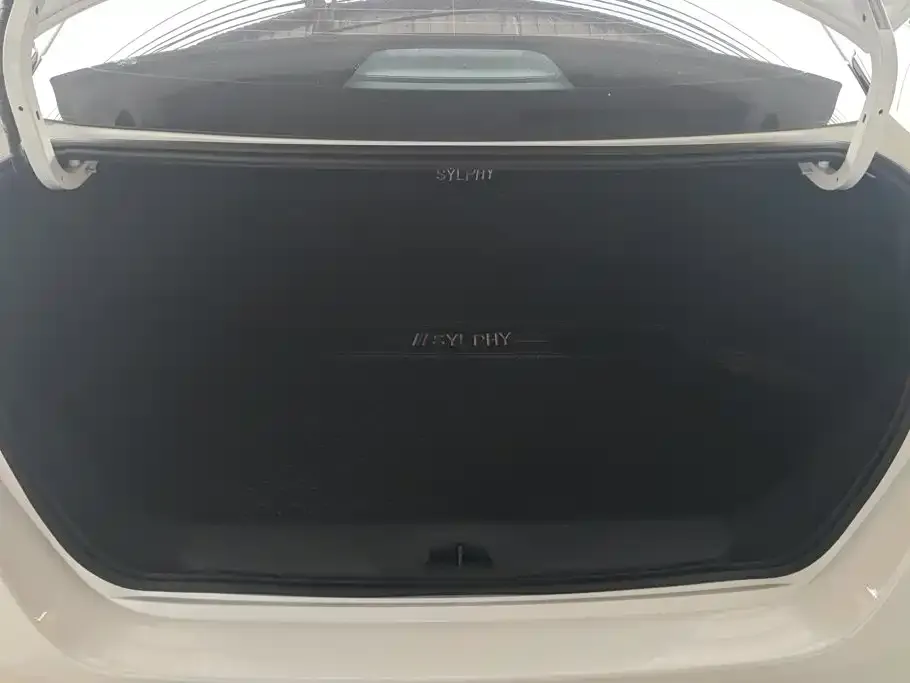 Nissan Sylphy — фото 4
