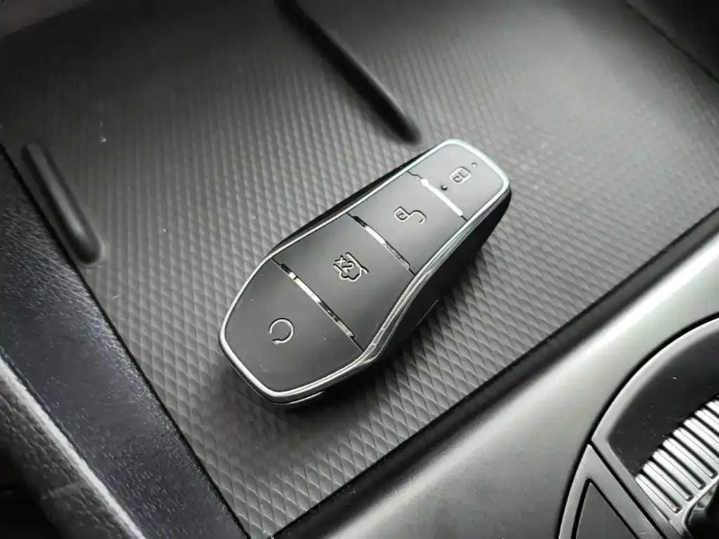 BYD Seal 05 DM-i — фото 4