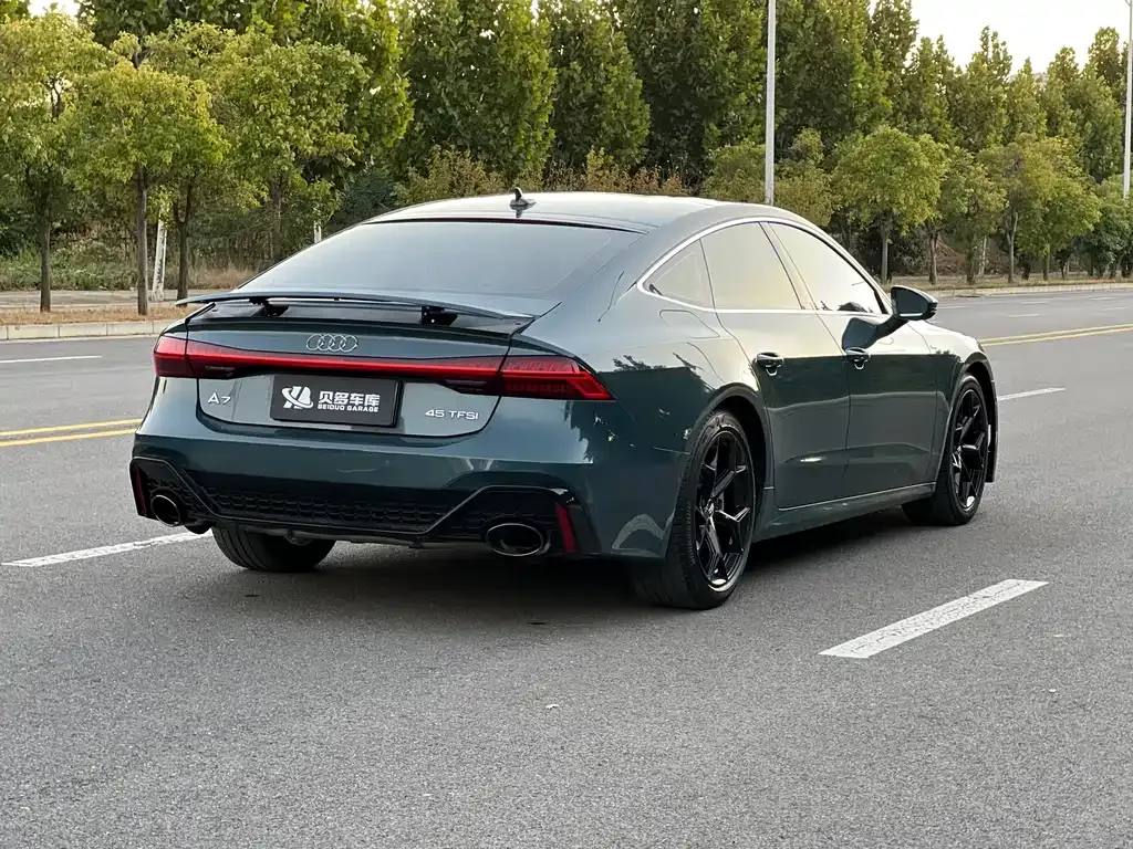 Audi A7 — фото 5