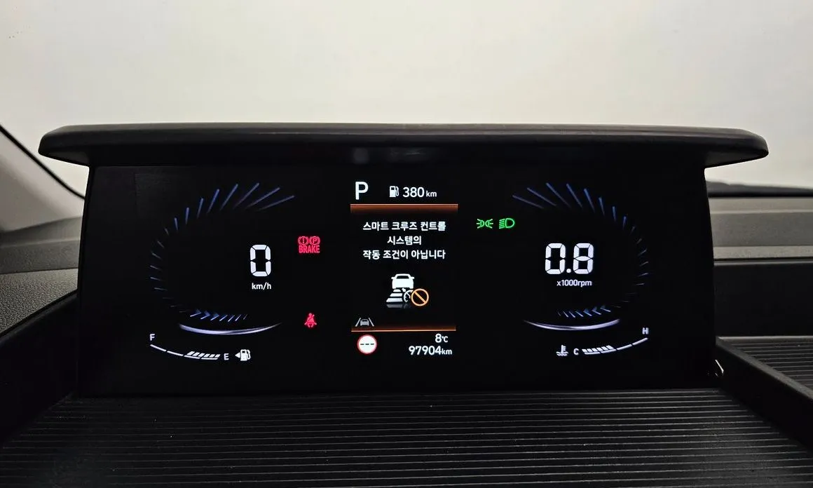 Hyundai Staria — фото 2