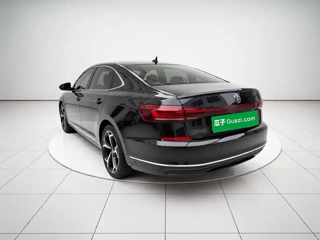 Volkswagen Passat — фото 2