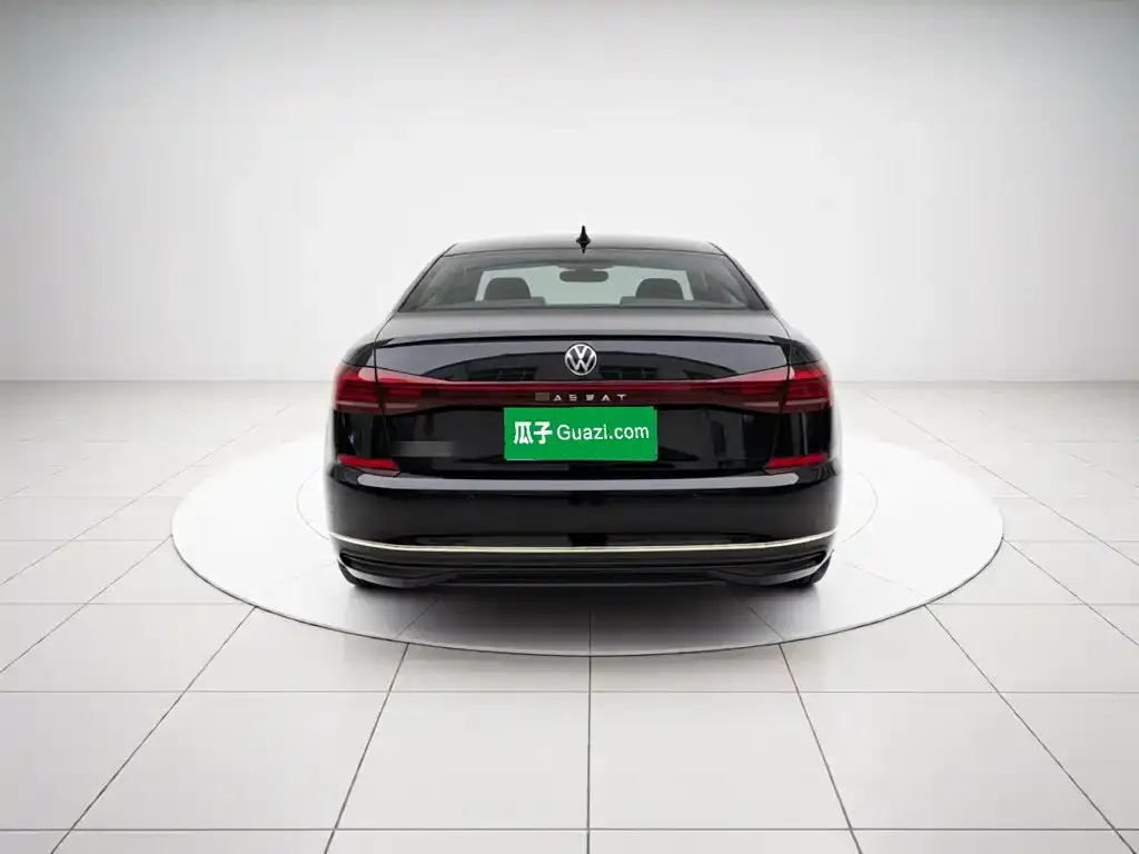 Volkswagen Passat — фото 8