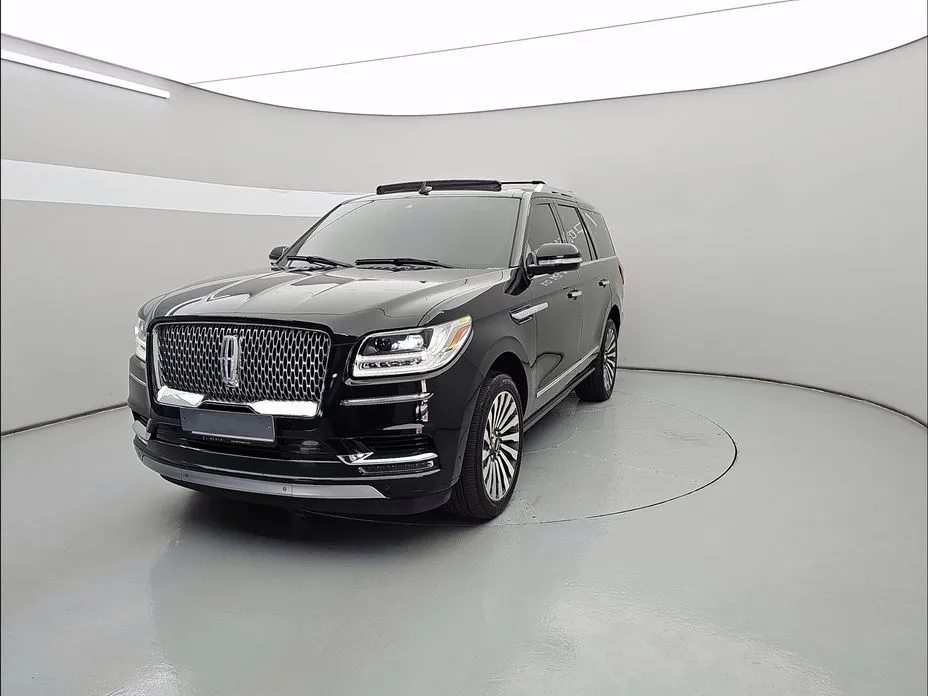 Lincoln Navigator — фото 1