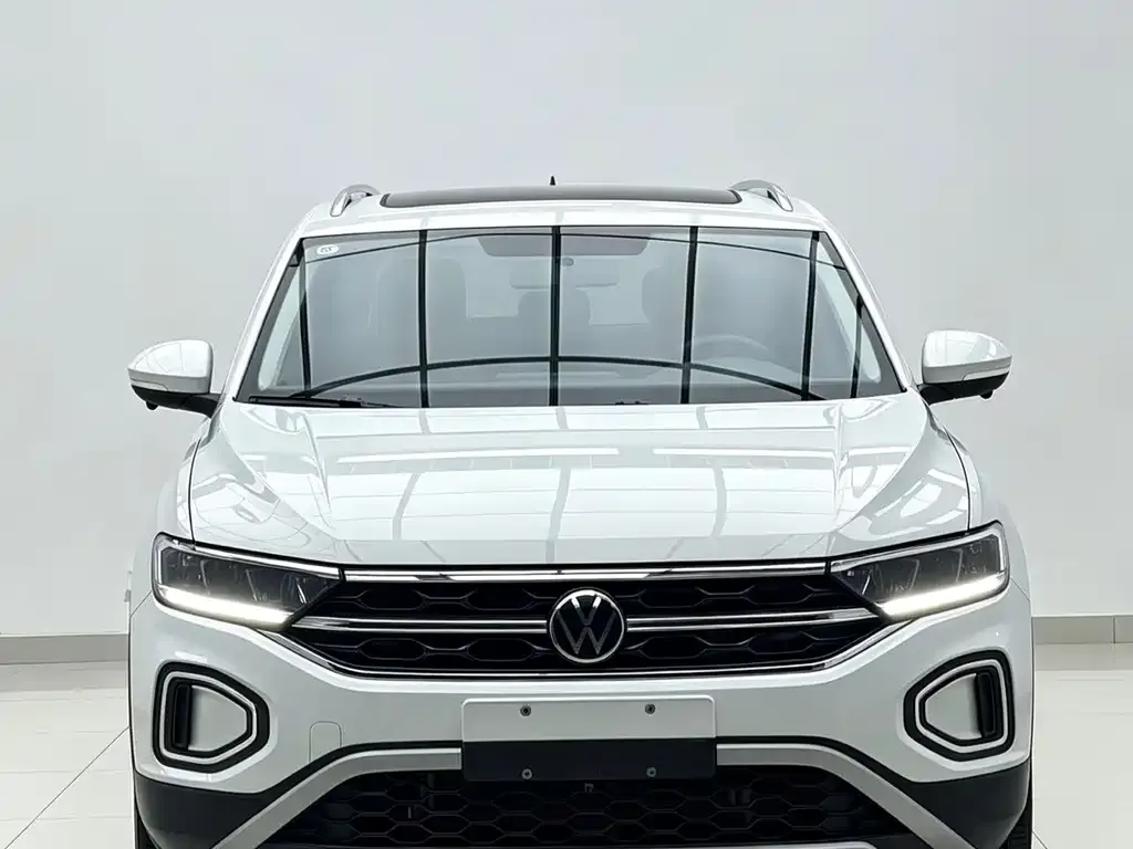 Volkswagen T-Roc — фото 2