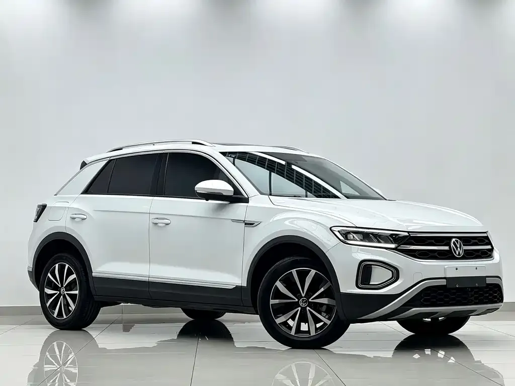 Volkswagen T-Roc — фото 9
