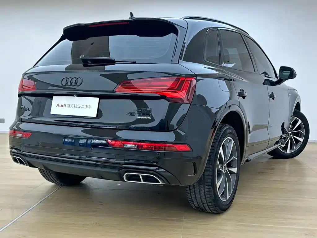 Audi Q5L — фото 4