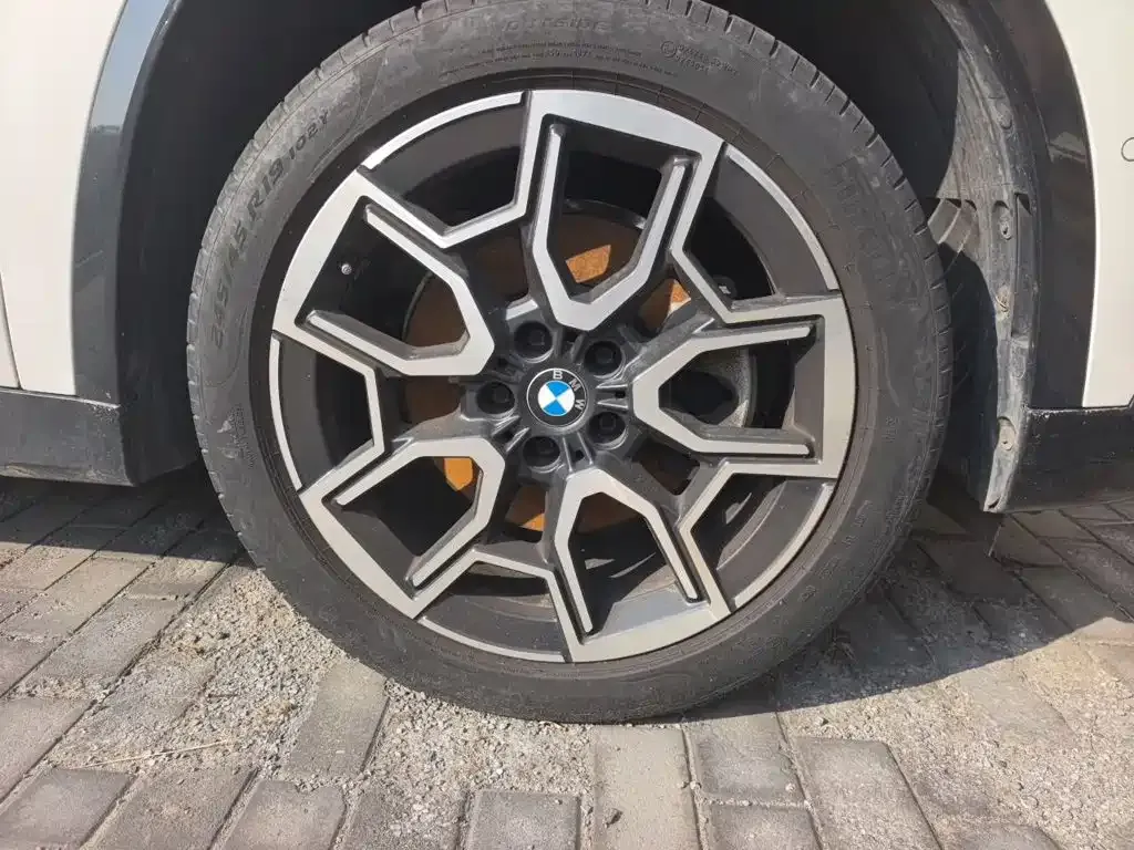 BMW X1 — фото 10