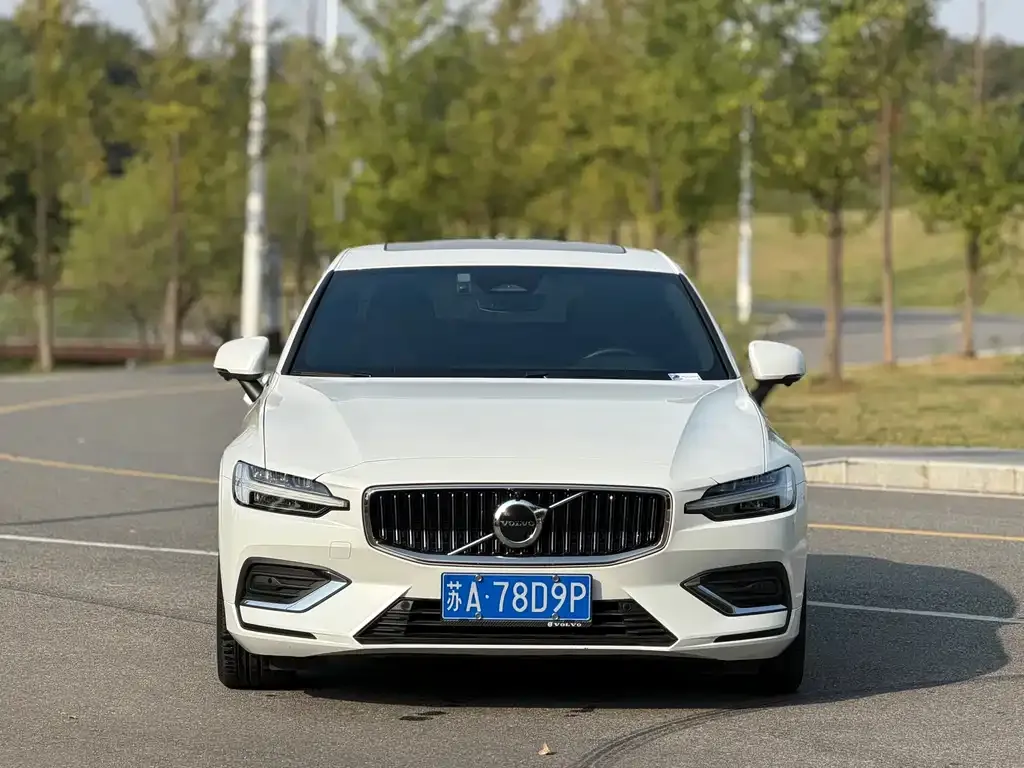 Volvo S60 — фото 3