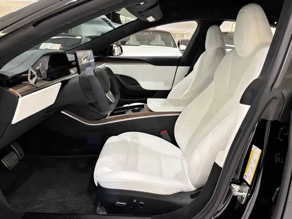 Tesla Model S — фото 3
