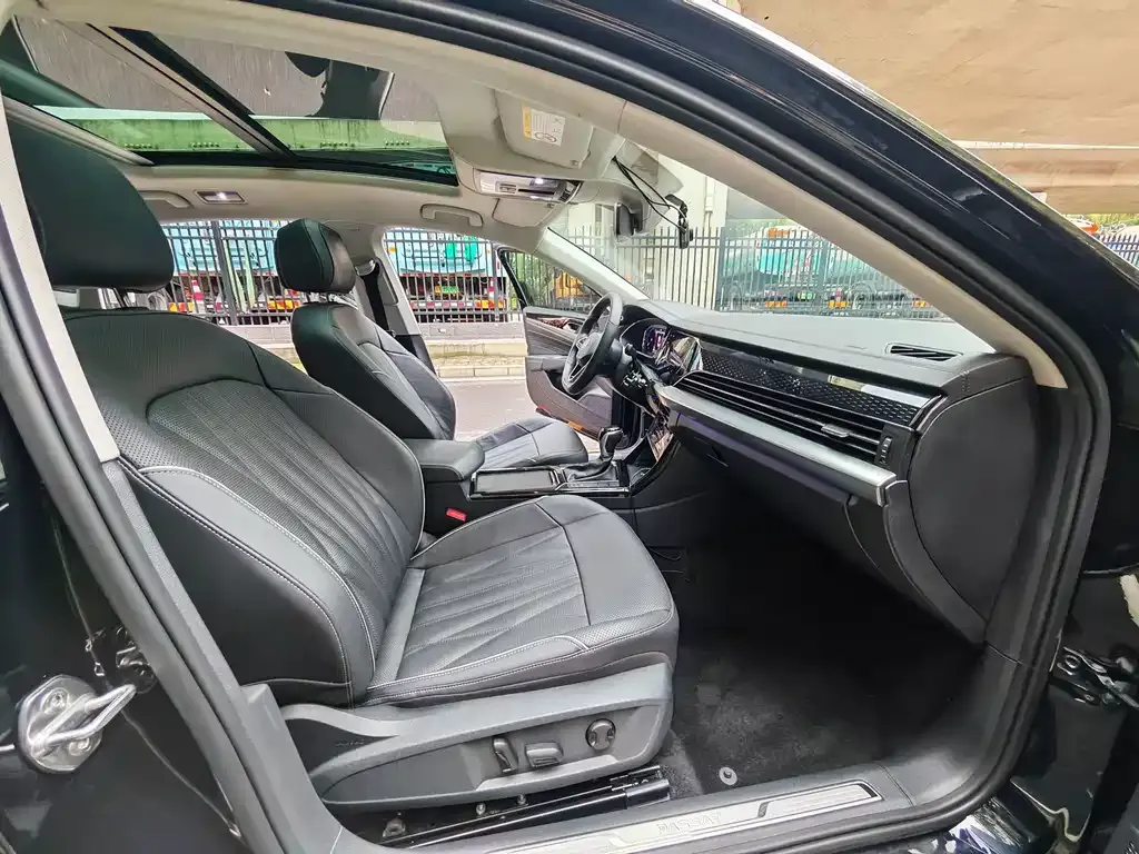 Volkswagen Passat — фото 6