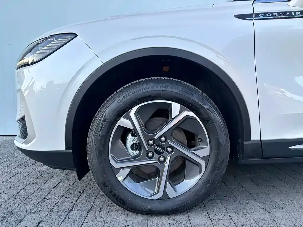 Lincoln Corsair — фото 10