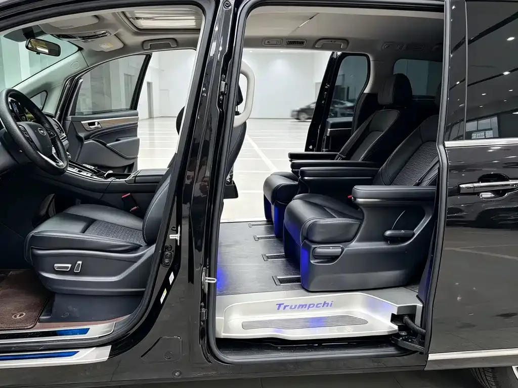 GAC Motor Trumpchi M8 — фото 4