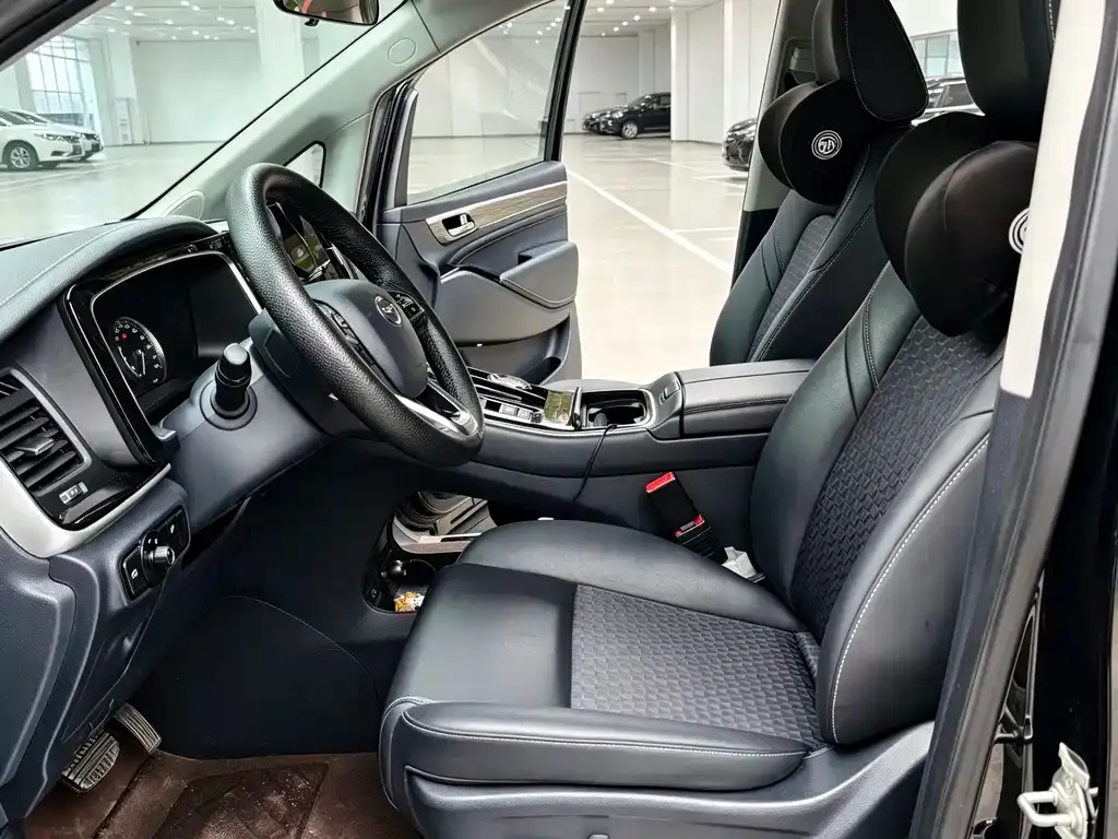 GAC Motor Trumpchi M8 — фото 10