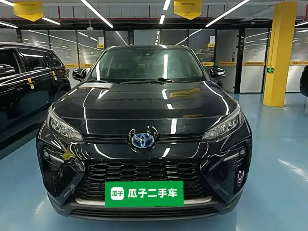 Toyota Wildlander — фото 9