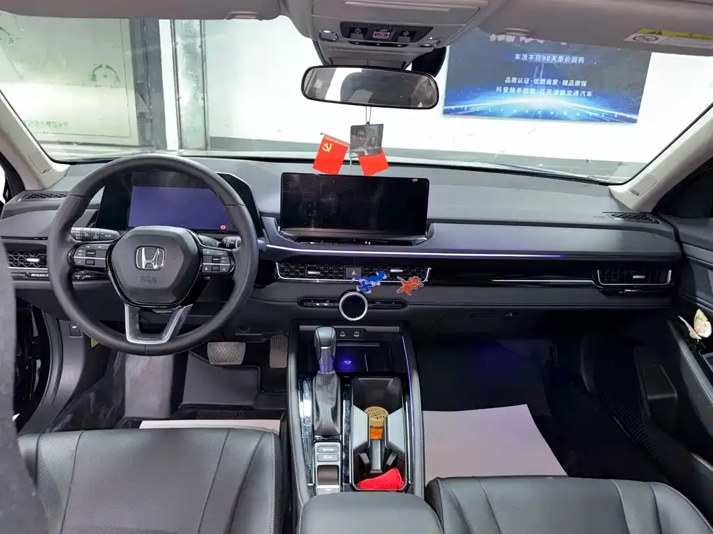 Honda Inspire — фото 9