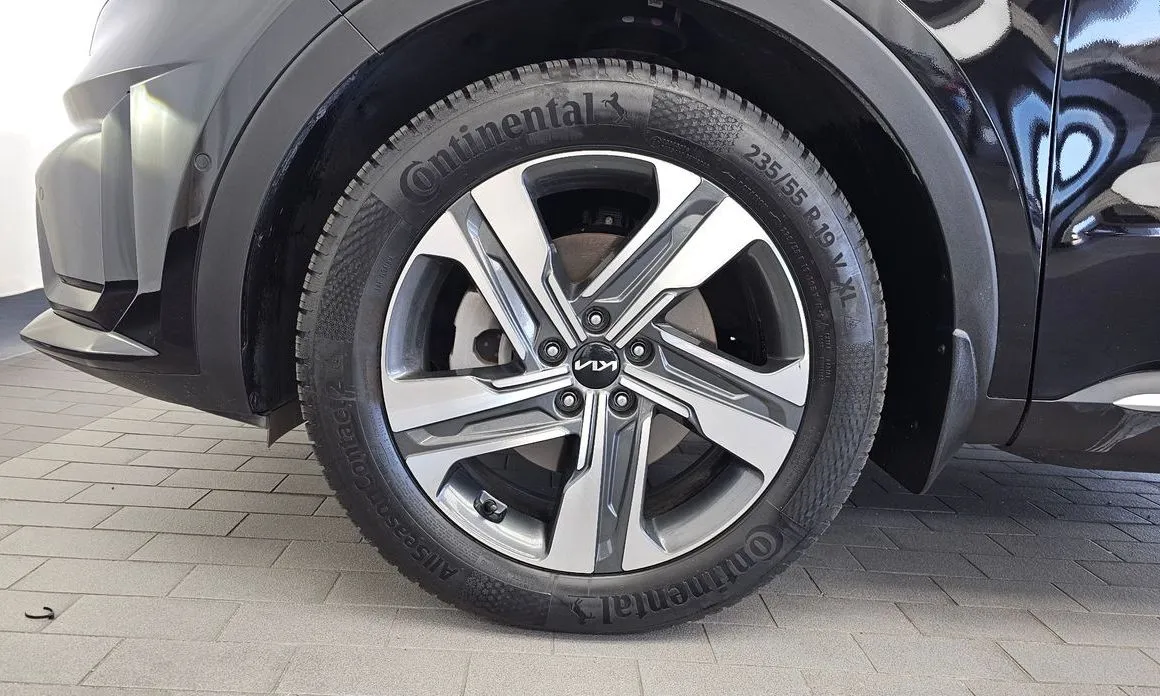 Kia Sorento — фото 7