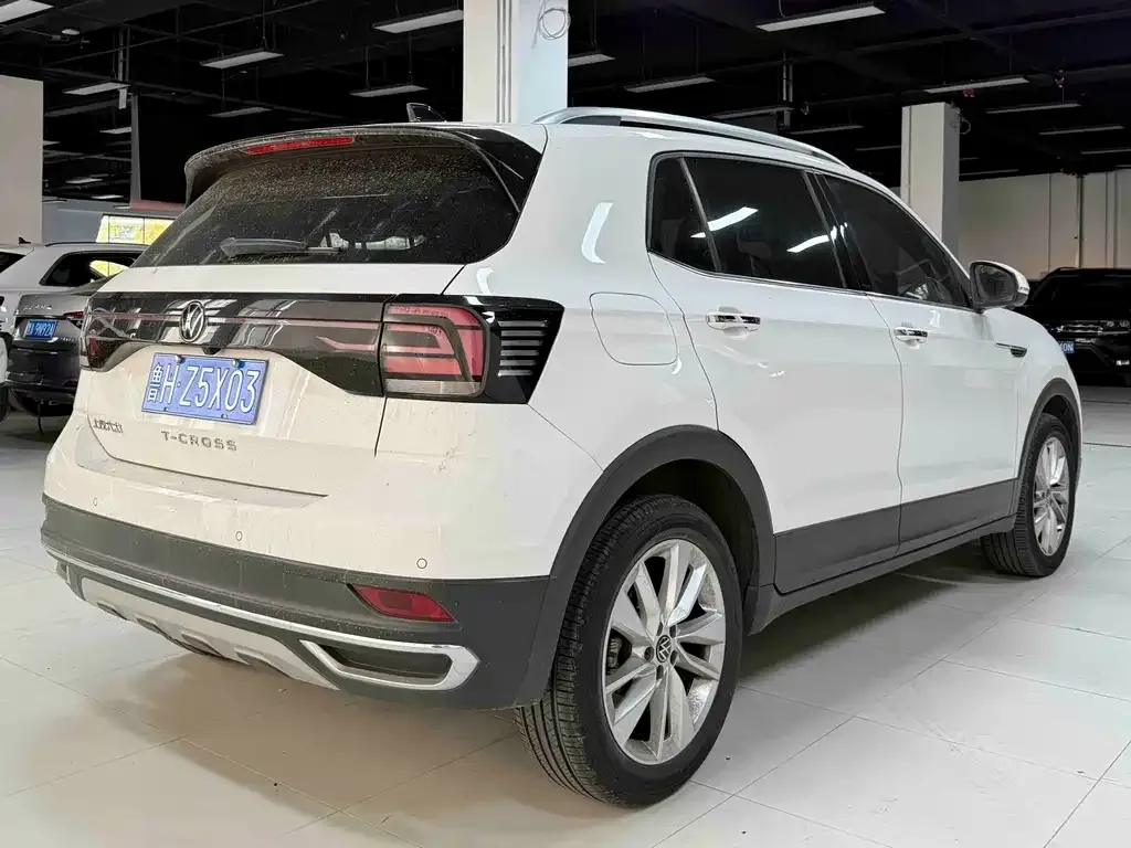 Volkswagen T-Cross — фото 2