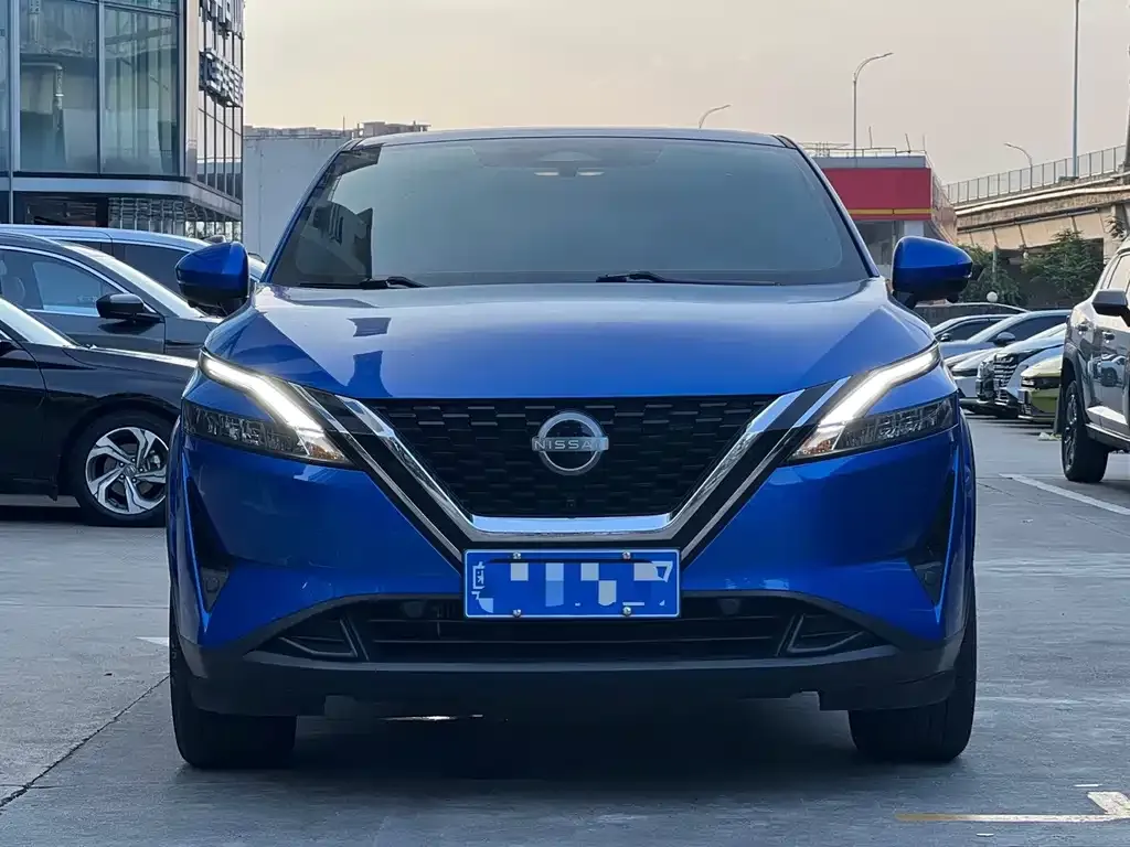 Nissan Qashqai — фото 2