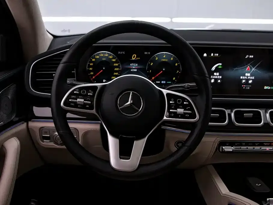 Mercedes-Benz GLS — фото 8