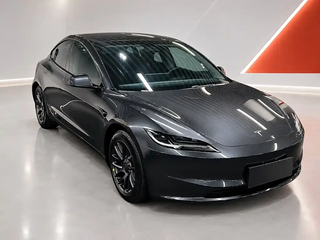 Tesla Model 3 — фото 4