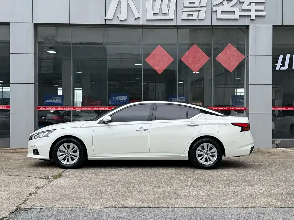 Nissan Teana — фото 9