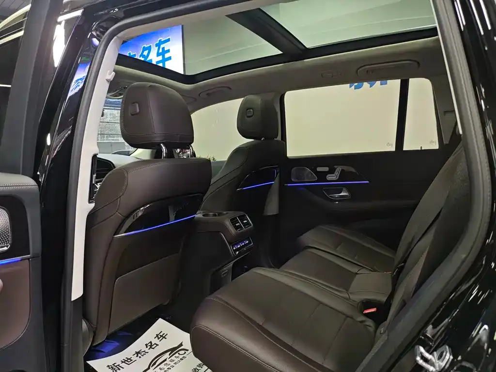 Mercedes-Benz GLS — фото 4