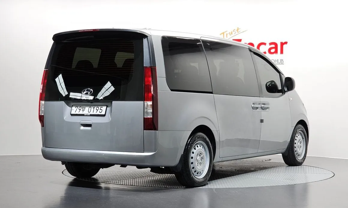 Hyundai Staria — фото 3