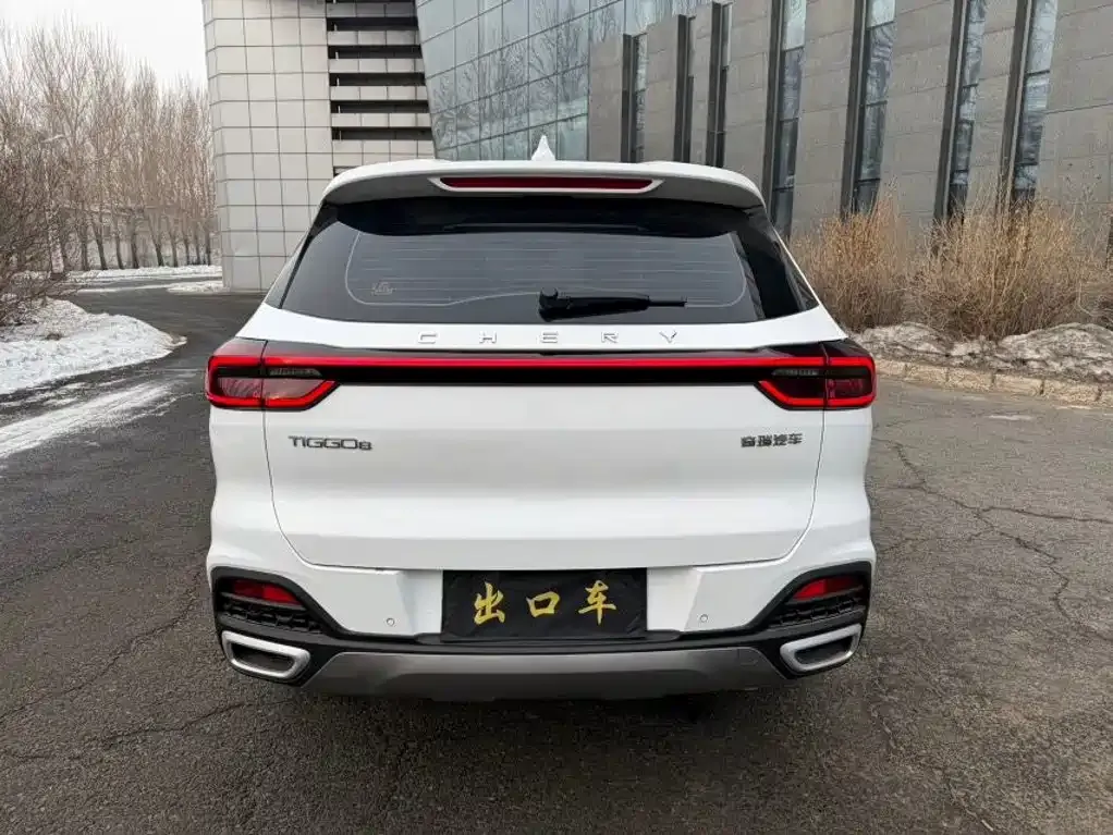 Chery Tiggo 8 — фото 3