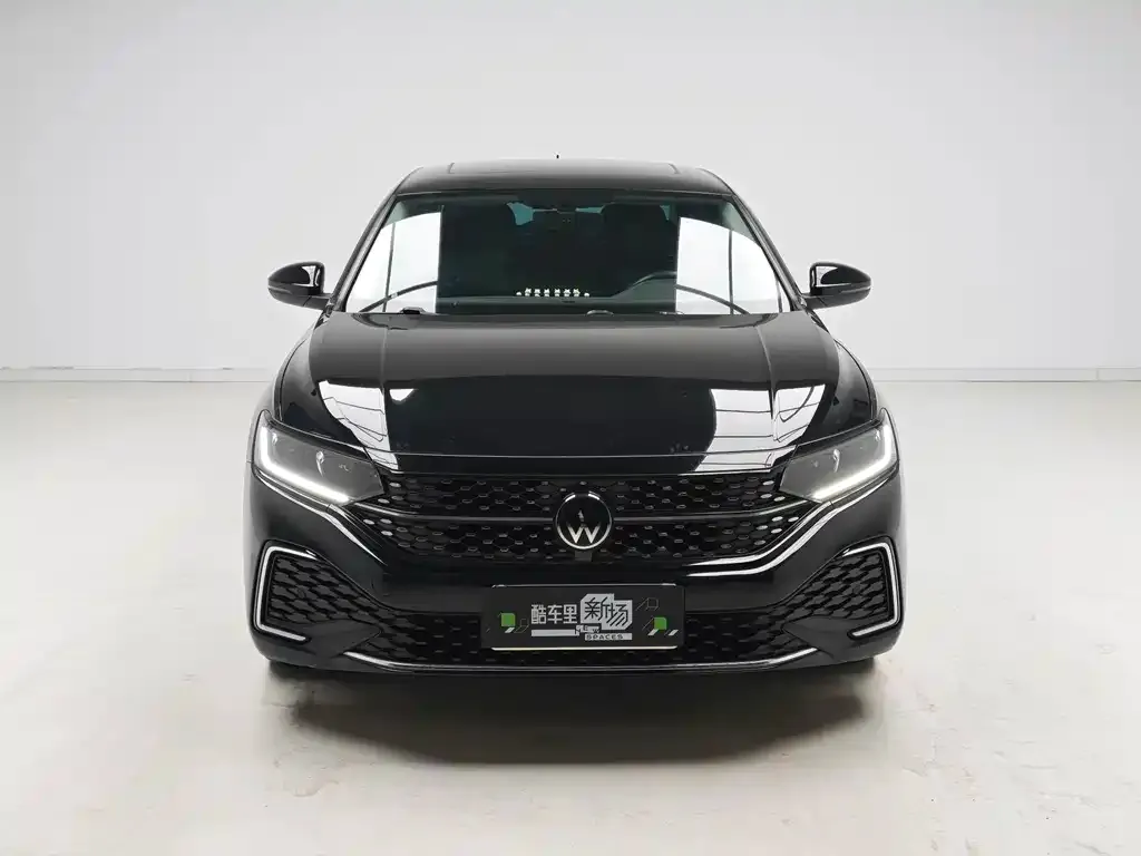 Volkswagen Passat — фото 3