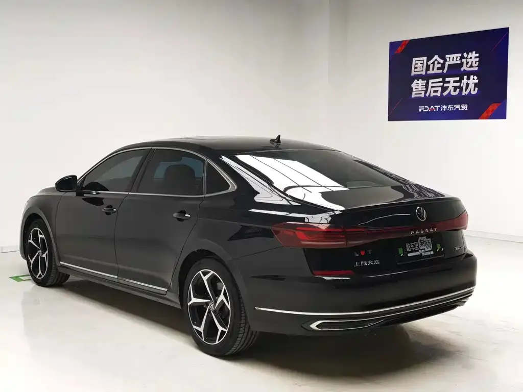 Volkswagen Passat — фото 10