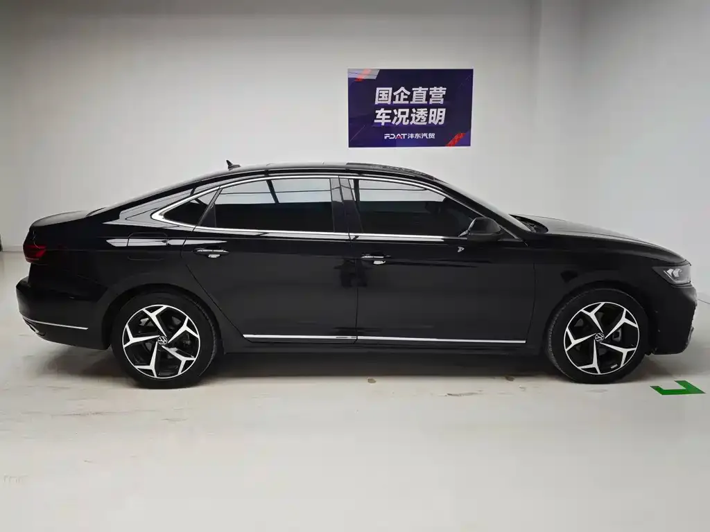 Volkswagen Passat — фото 5