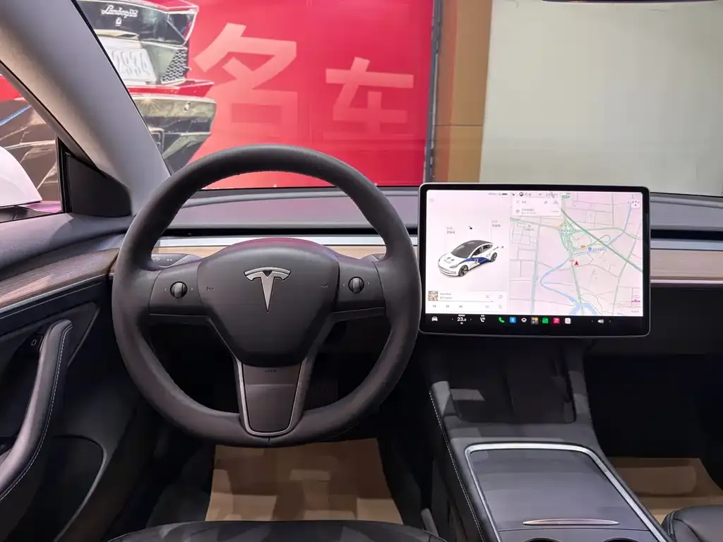 Tesla Model 3 — фото 6