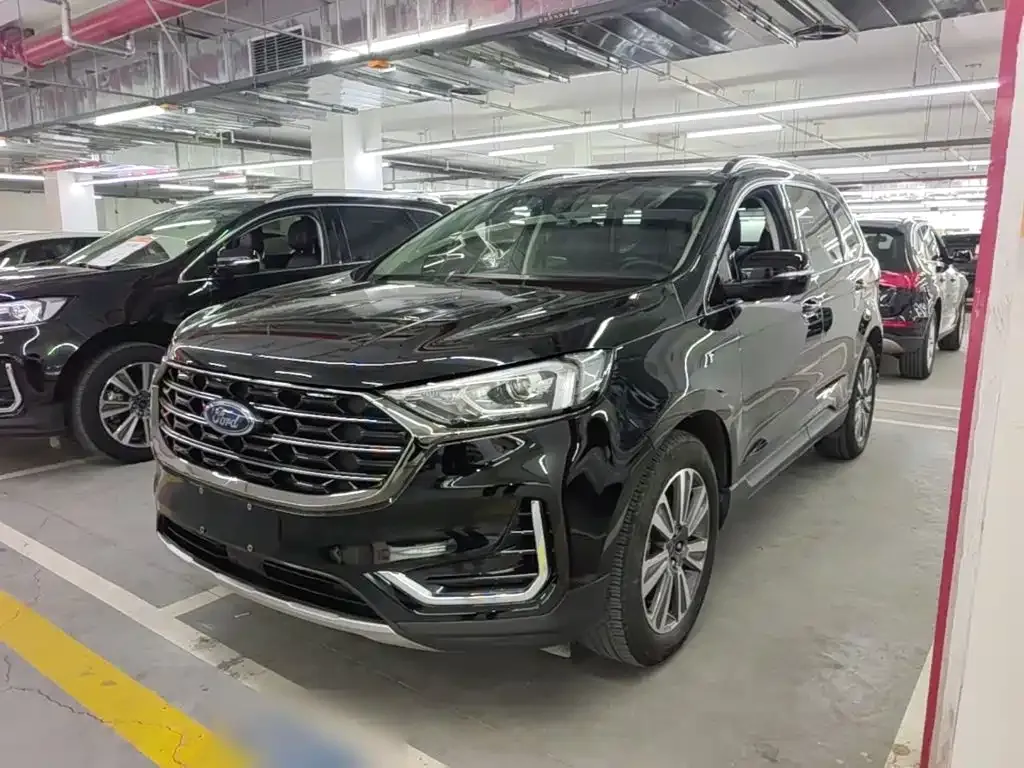 Ford Edge — фото 1