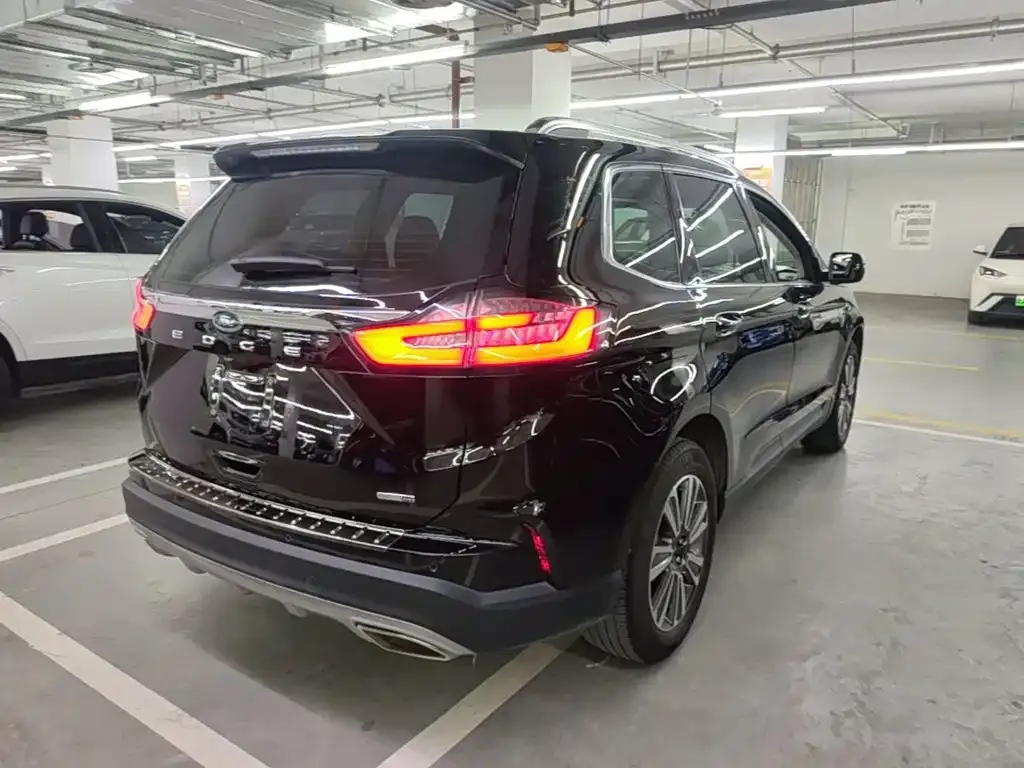 Ford Edge — фото 5