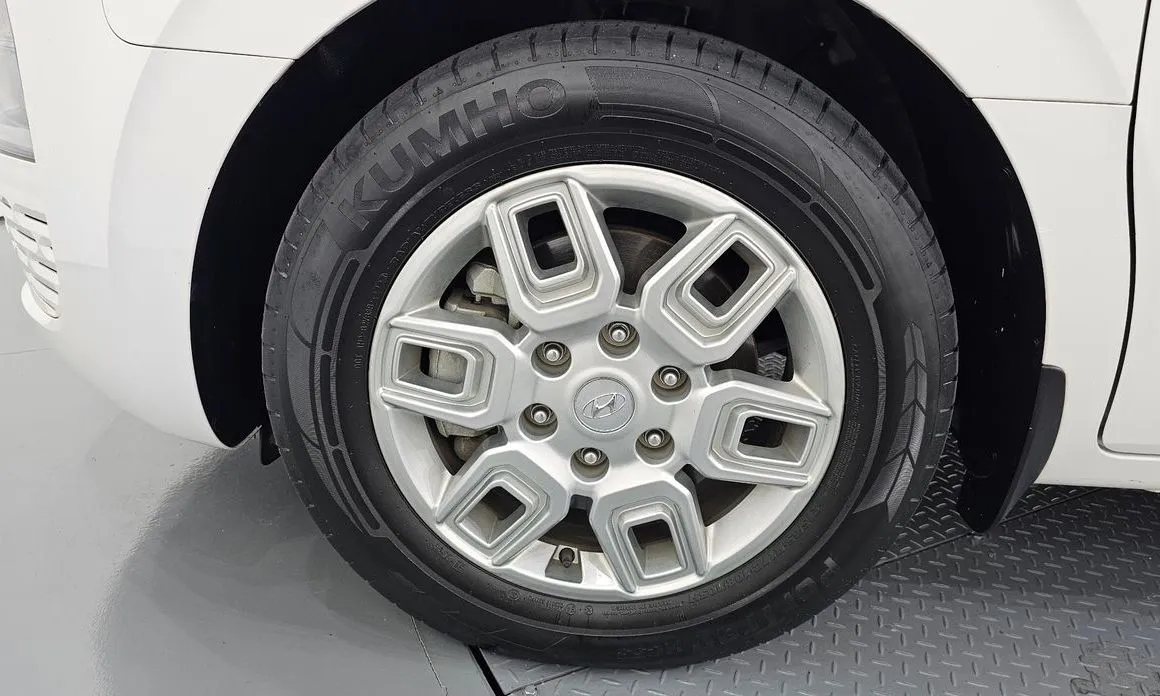 Hyundai Staria — фото 3