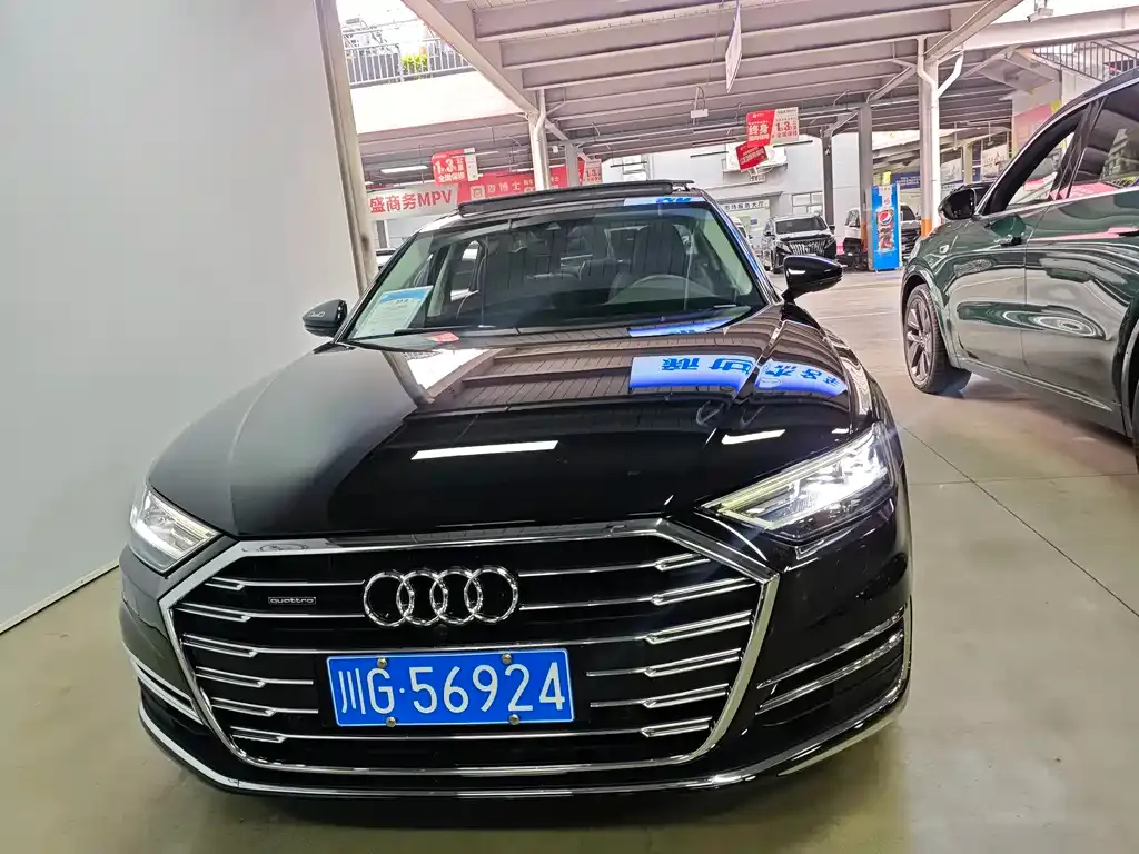 Audi A8 — фото 7