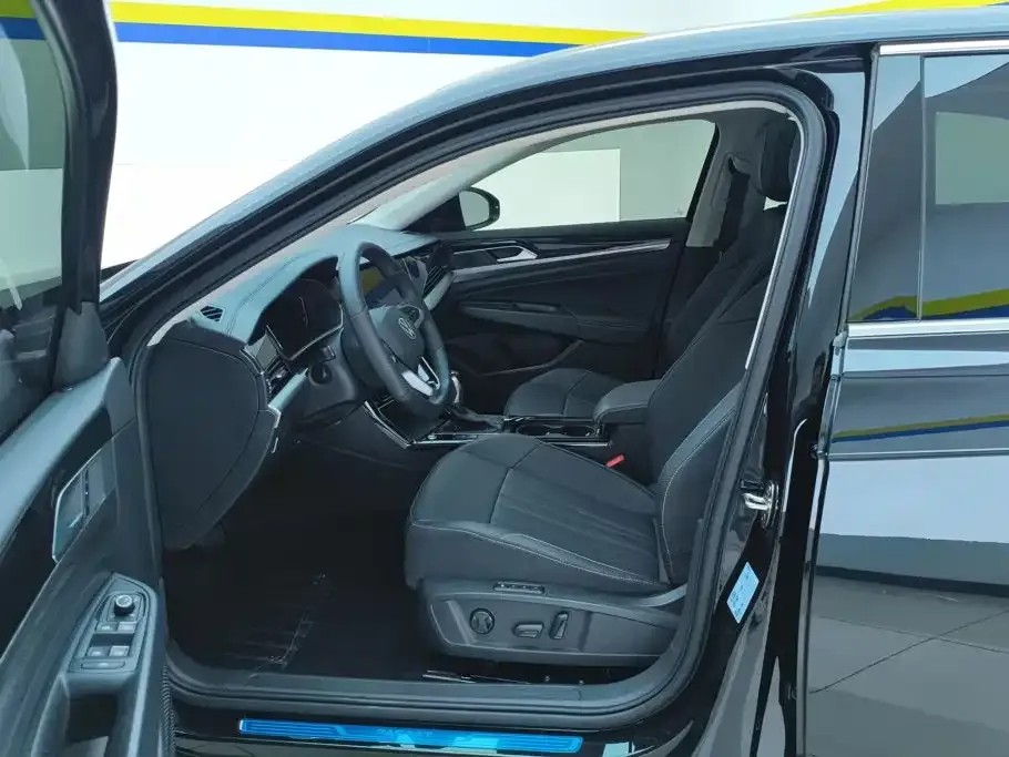 Volkswagen Passat — фото 6