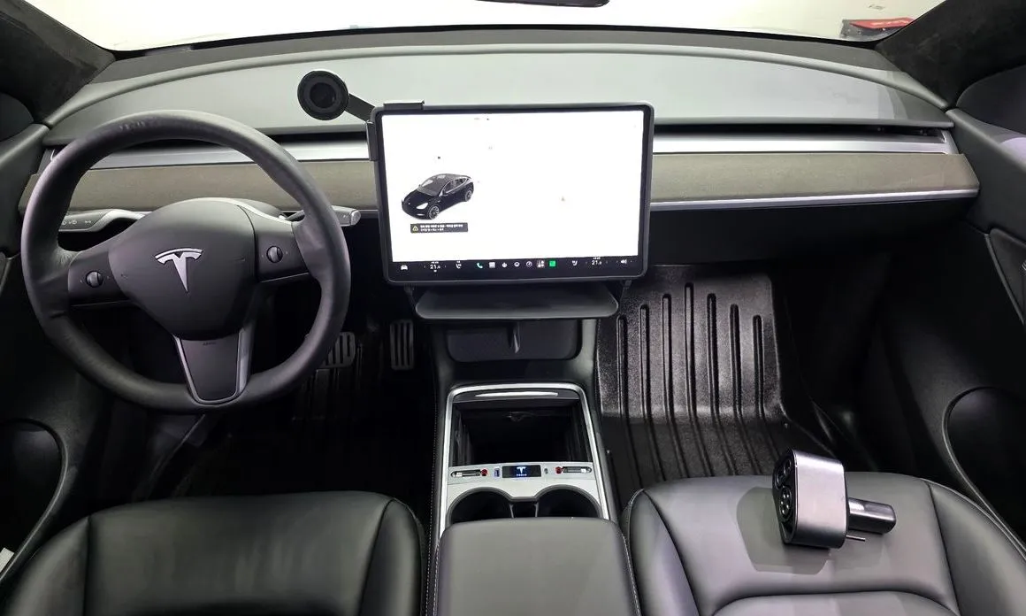 Tesla Model Y — фото 7