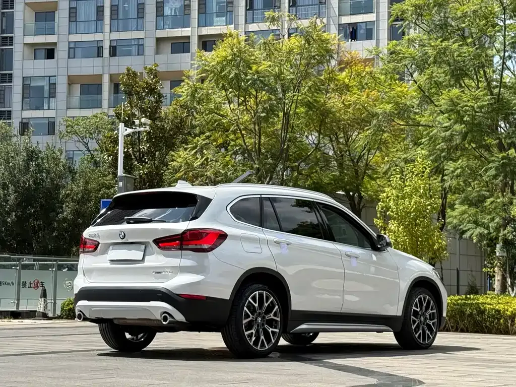 BMW X1 — фото 4