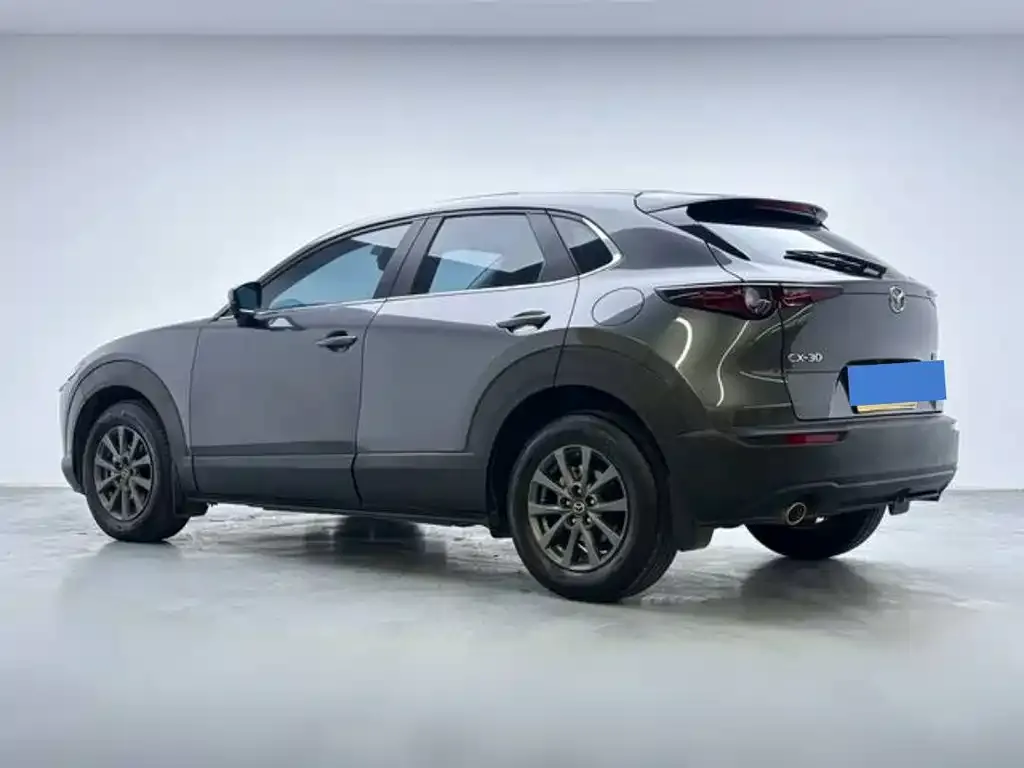Mazda CX-30 — фото 10
