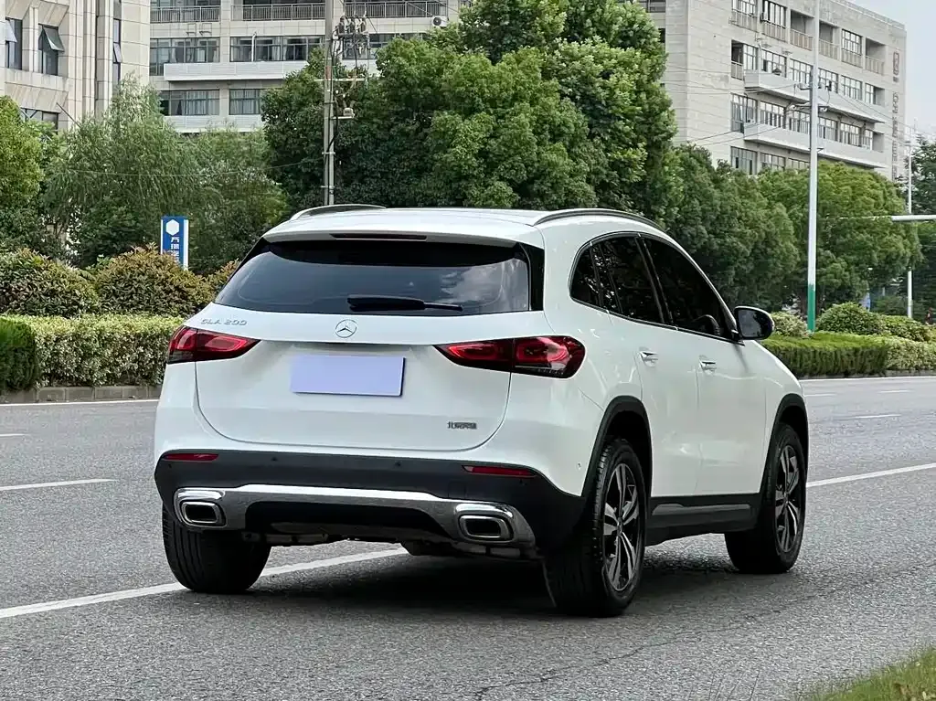 Mercedes-Benz GLA — фото 9