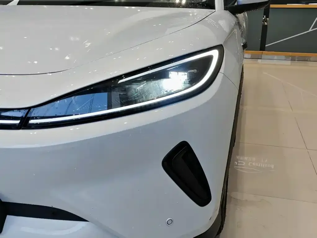 BYD Sealion 05 EV — фото 2