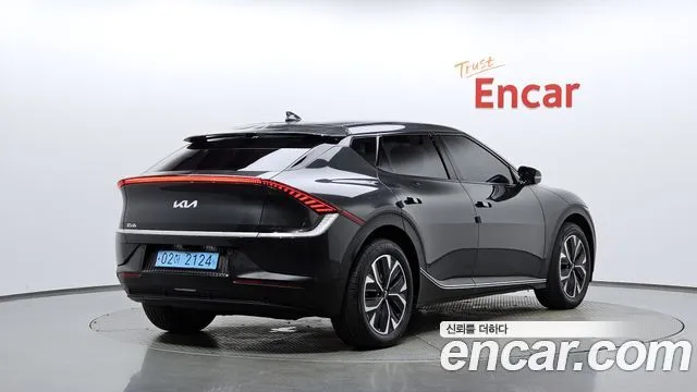 Kia EV6 — фото 6