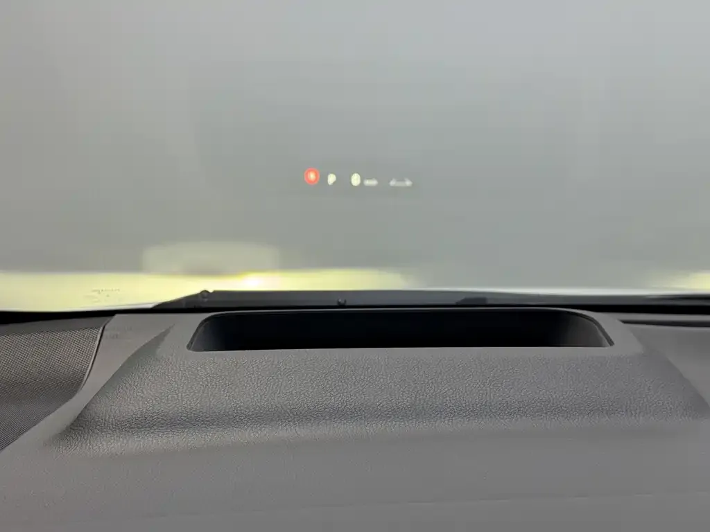 Toyota Alphard — фото 8