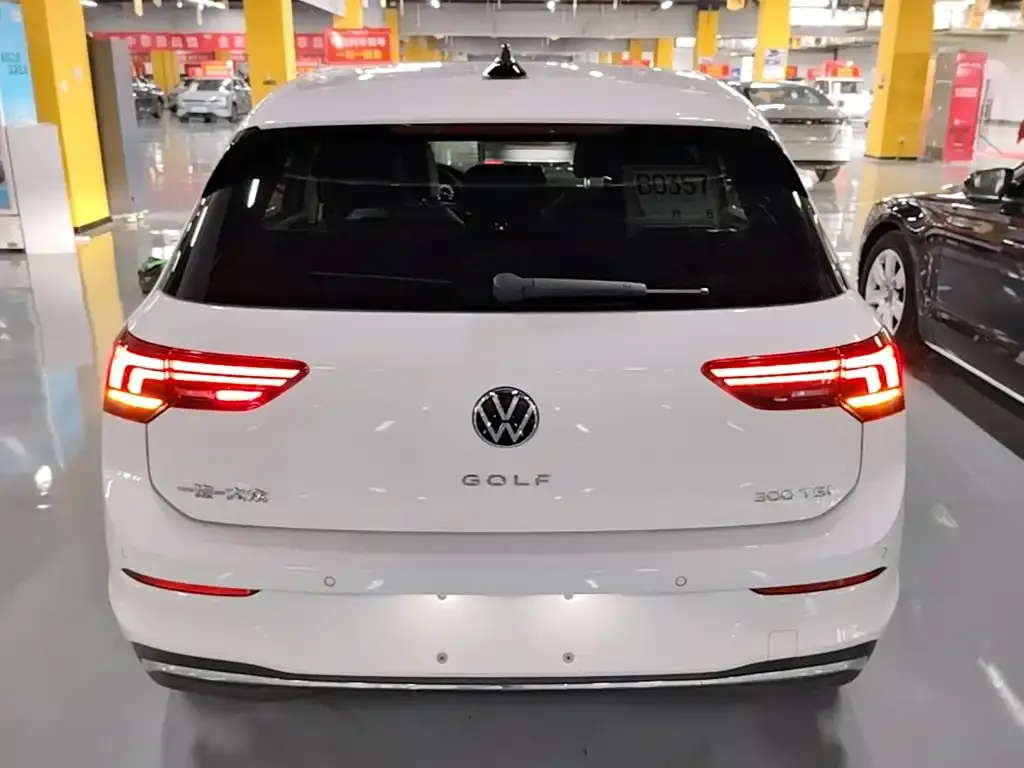 Volkswagen Golf — фото 2
