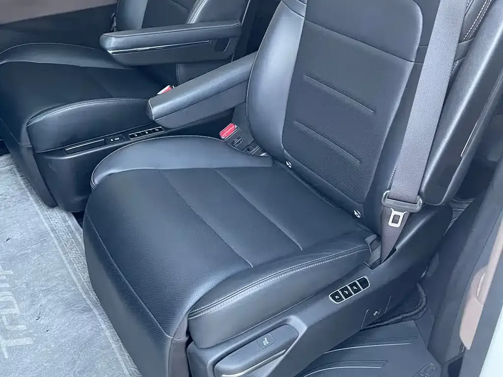 GAC Motor Trumpchi E8 — фото 4